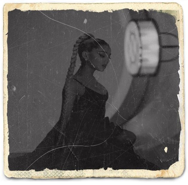 Ce să facem ne trăim viața la maxim.. tu?? Te prinzi tu ;) =)). #Gabi. Lasă că asta-i soft așa... cl - Feels good to be back