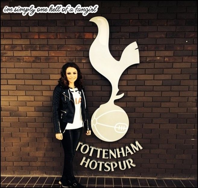 ♡.→ dap fac 21 aparent la anul si nici eu nu cred... am uitat ca Mirrunik e asa tanara -cl - Feels good to be back