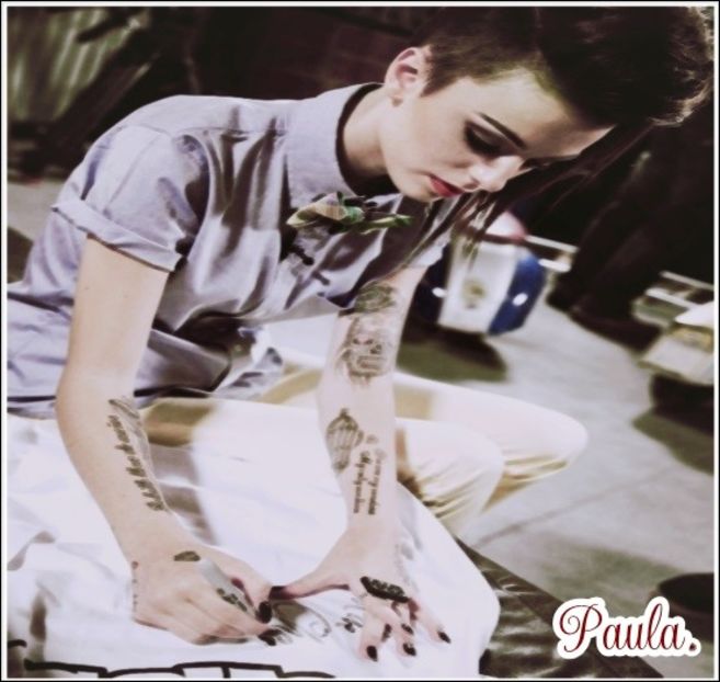 ♡.→ nu e nimic, eu sunt fraiera ca zic asta de el =)))))))))))) canD A FOST STIREA CU TRENUL -cl - Feels good to be back