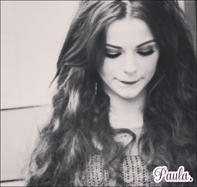 ♡.→ 5000 de PAGINI AOLEU... si i-a schimbat numele lui Hazza si asa?? stiu ca pentru serial a trebui - Feels good to be back