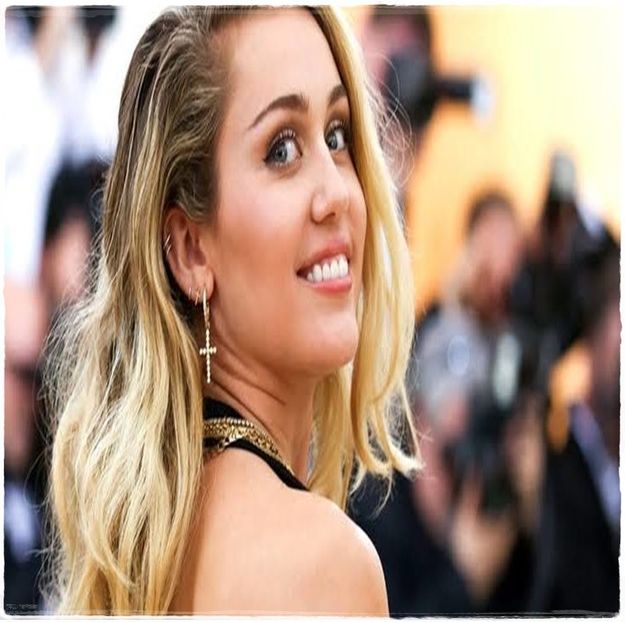 Am înneb cu o piesă frate o ascult întruna de câteva zile... Jeff Buckley - Grace! - Feels good to be back