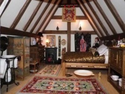 Blog-elizabethan-bedroom- - casa pentru ALEXANDRU SIRETEANU a fost a tatalui meu PAUL pavel SIRETEANU si bunica Vera SIRETEANU