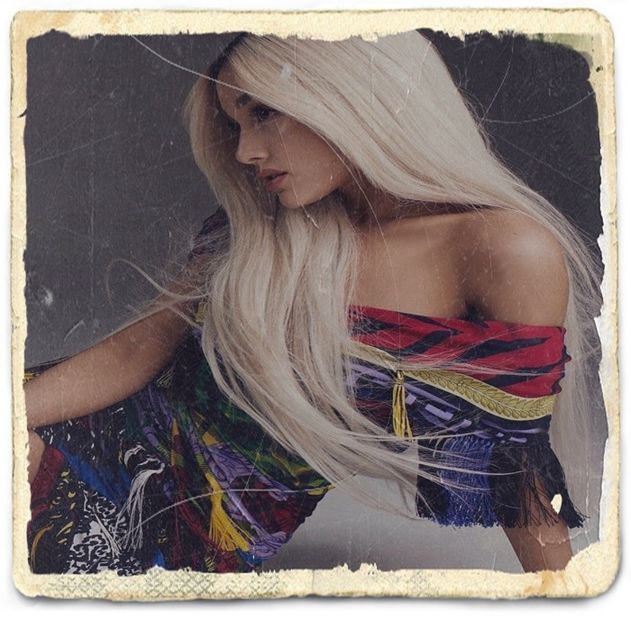 Dacă aș putea, acm m-aș urca în avion... Și îți plc de Hero nu? ;);) - Feels good to be back