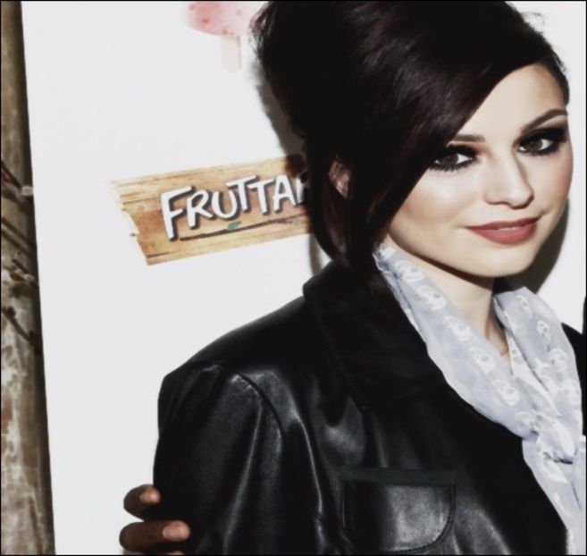 ♡.→ ce glumita... s-au anulat toate si nu am csf, pana si prietenii mei din asia pleaca acasa.. - Feels good to be back