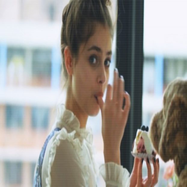 Ah păi în cazul ăsta zic că nu e așa normală dacă a așteptat el să-i dai tu mesaj -cl. - Feels good to be back