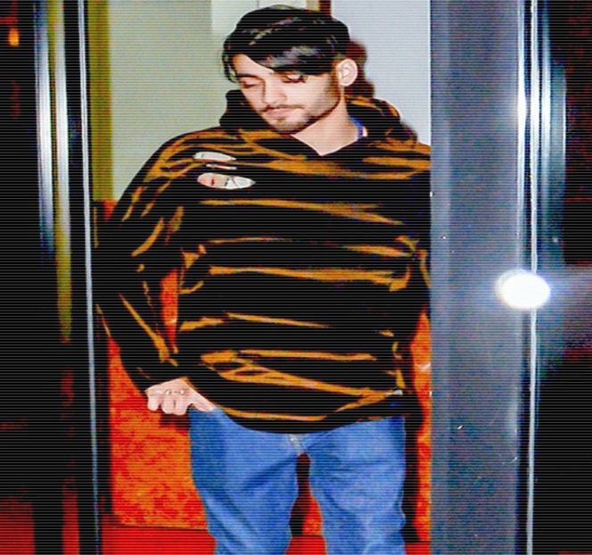 — Ajung la acelaşi nivel, mişcările produse din bazin oprindu-se concomitent. „S-a întâmplat - 10 Something we gotta maintain