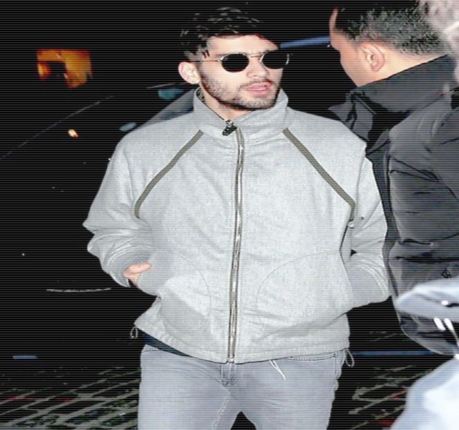 — Odată cu împingerea de la nivelul propriului piept, spatele lui produce un contact cu - 10 Something we gotta maintain