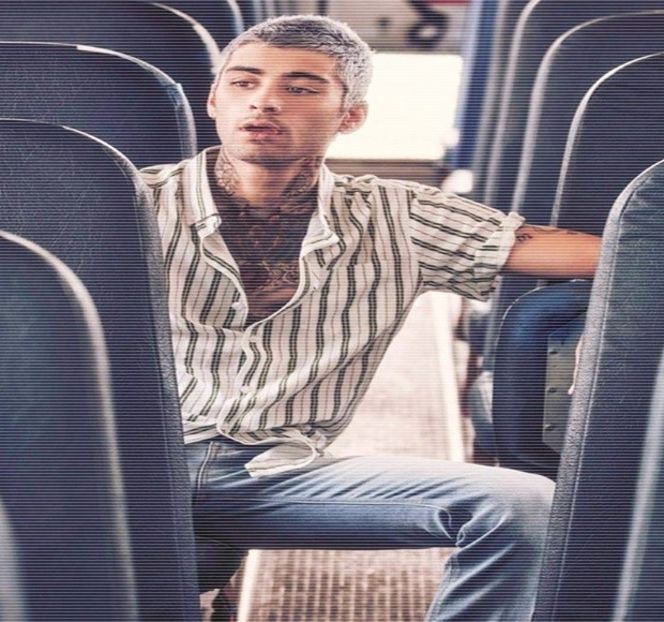 — Altă direcţie, oprindu-se eventual în dreptul unui fotoliu. Cu ajutorul palmelor îşi prinde - 10 Something we gotta maintain