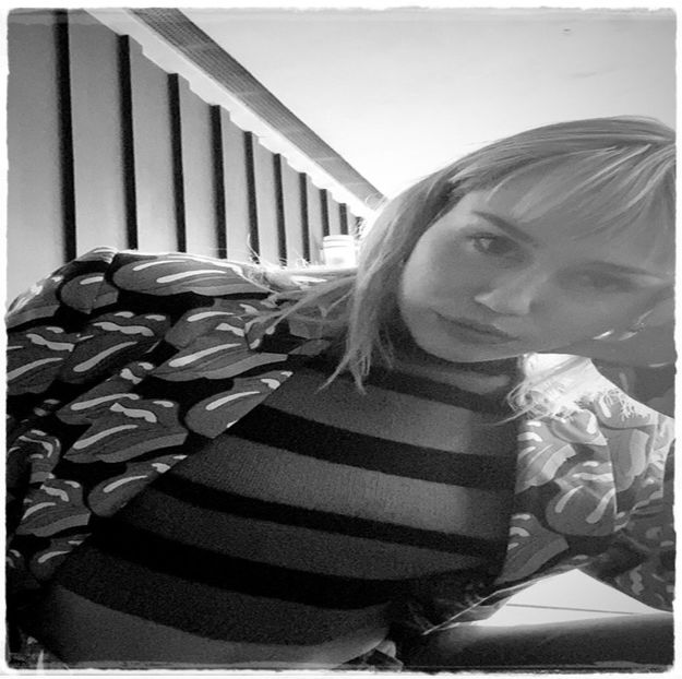 Reacție de moment, mi-a trecut.. Ce faci?! Vezi că te-ai pus peste mine... # Hero - - Feels good to be back