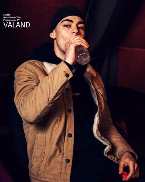 Fetelor, nu mai confundați politețea cu flirtul ;) - Cine s-ar fi gândit că o să ajungem la episodul 2