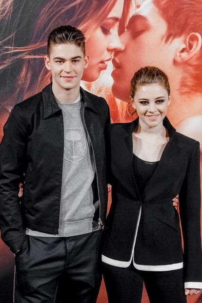 A mai auzit cineva ca in weekend ninge or smth?=))))) - Cine s-ar fi gândit că o să ajungem la episodul 2