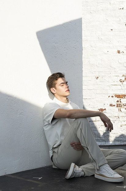 Sincer mie mi-ar conveni ca daca tot o tine cu vreme frumoasă cl. - Cine s-ar fi gândit că o să ajungem la episodul 2