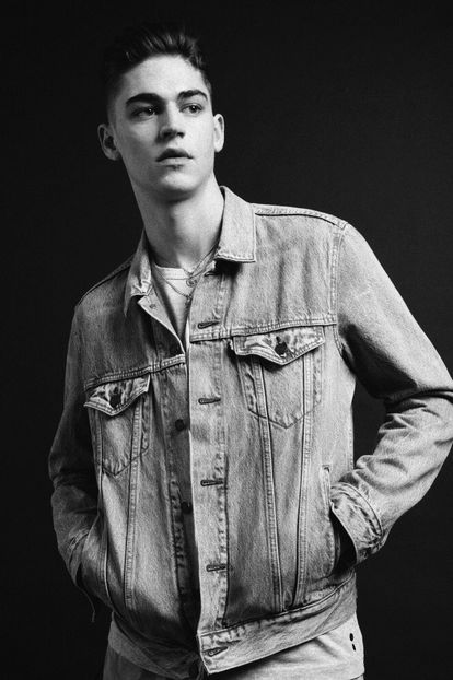 :))) Eu mai am niste măști rămase și ma gândeam să le dau cl. - Cine s-ar fi gândit că o să ajungem la episodul 2