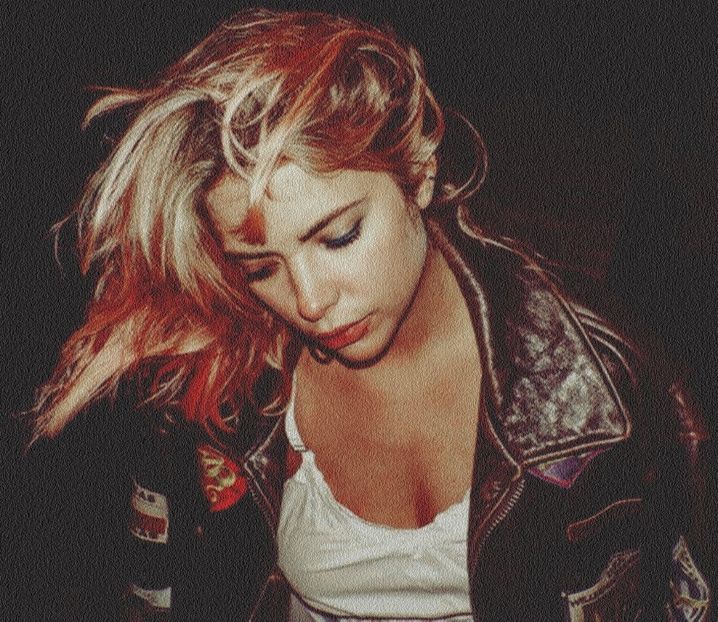 .¸¸.•✿ (Quatre) A̤s̤h̤l̤e̤y̤ ̤B̤e̤n̤z̤ ༺♥༻ Modern. - Something blacker than desire