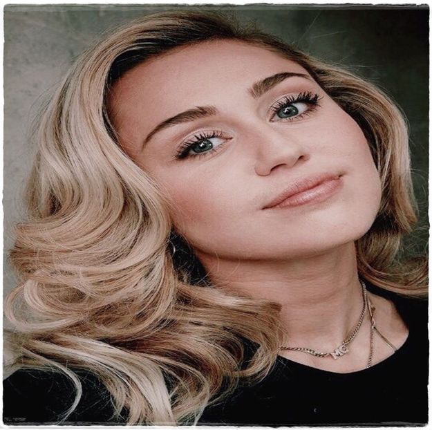 Și cei de la mine din facultate parcă au luat-o razna. S-a respins propunerea de mărire a taxelor - - Cine s-ar fi gândit că o să ajungem la episodul 2