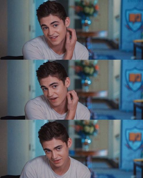 Scuze, am devenit cam nemilos zilele astea... - Cine s-ar fi gândit că o să ajungem la episodul 2