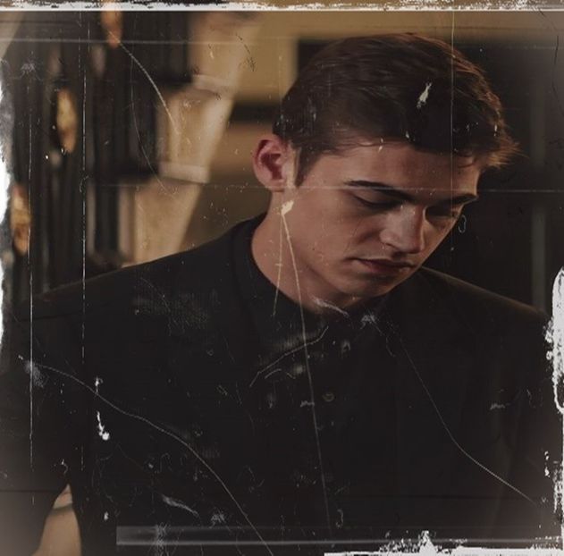 Dar date fiind condițiile actuale... - Cine s-ar fi gândit că o să ajungem la episodul 2