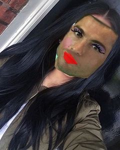 *se ducea spre baie, se impiedica si se ciocneste FIX de Maria bcz DESTINUL, se uita in pamant sa nu - episodul 76