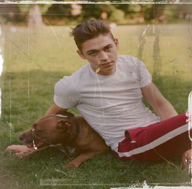 Nu doar eu cred asta. :-? Multe persoane au fost martore de-a lungul anilor când ai cl. - Cine s-ar fi gândit că o să ajungem la episodul 2