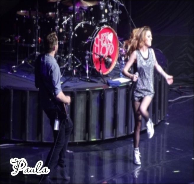 ♡.→ era chiar Harry parca :) =)))) UITE CA IMI TINE COMPANIE BIBIZA SI NU -CL - Cine s-ar fi gândit că o să ajungem la episodul 2