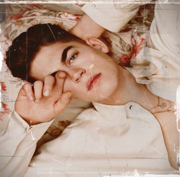 Dacă voi face asta îmi vei spune și următorii pași ? Sau voi fi pe lângă nefericit, și prost . - Cine s-ar fi gândit că o să ajungem la episodul 2