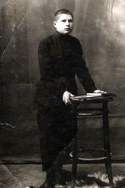 Constantin Zainescu, elev de liceu 1928 - 1-2 T