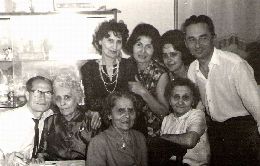 1970 BUC., FAMILIA IN STR. GRAMONT2 - 1-2 T