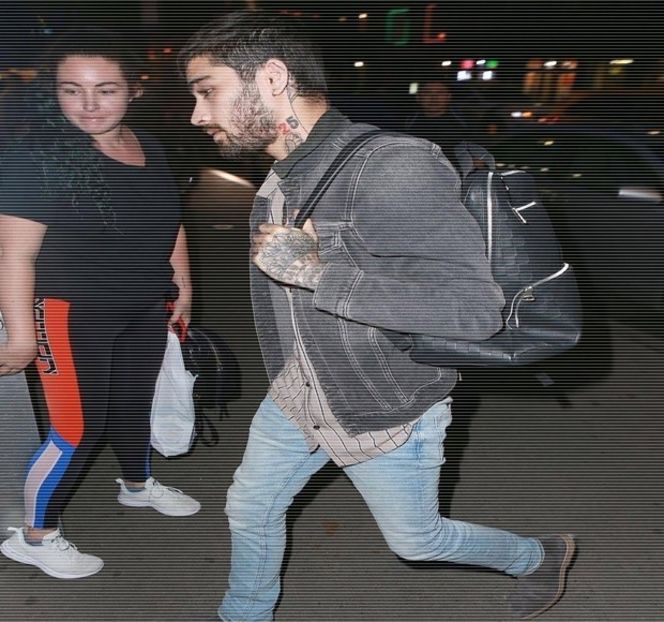 — Capul şi-l întoarce în direcţia laterală lui, însă nu priveşte spre iubita sa, ci spre individa - 10 Something we gotta maintain