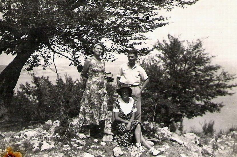 Ecrene (iulie 1932) - 1-2 T