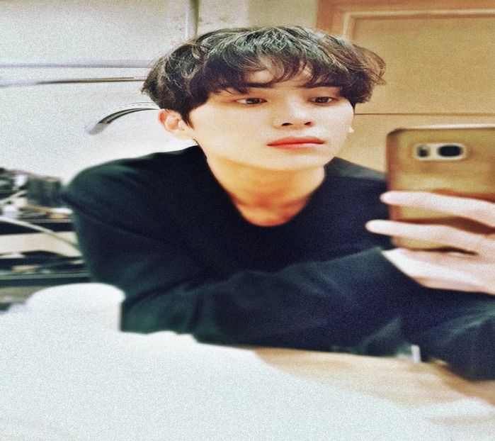 ⋗ Day 21 ⚘ Yoo Taeyang ⚘ ☾ 23.03.2020 - 01 Je suis ma plus belle arme