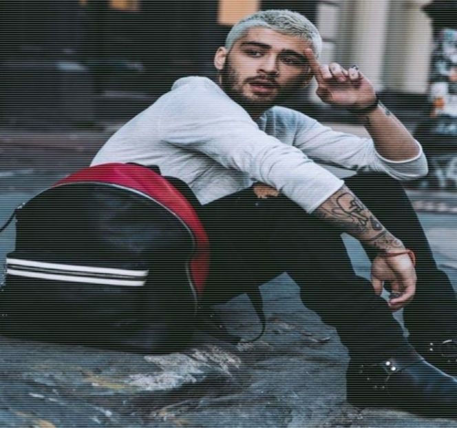 — Imediat ce privirea lui sfârşeşte asupra lui Josh, toţi trei fiind priviţi de către acesta şi - 10 Something we gotta maintain