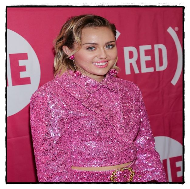 Când am ieșit în weekend când a fost frumos afară, parcă sâmbătă, cu o prietenă cu mașina - - Cine s-ar fi gândit că o să ajungem la episodul 2