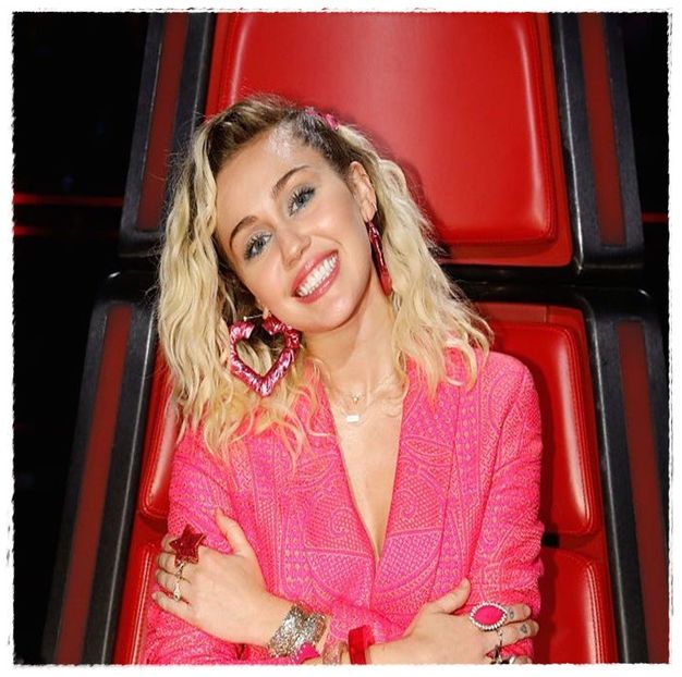 Mi-a povestit ce s-a întâmplat, dar tipu a fost la modul super jegos. Bine eu mă așteptam pt că - - Cine s-ar fi gândit că o să ajungem la episodul 2