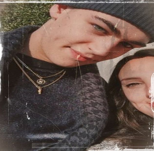 Bn că aseară am dormit că m-am culcat pe la 1 jum... - Cine s-ar fi gândit că o să ajungem la episodul 2