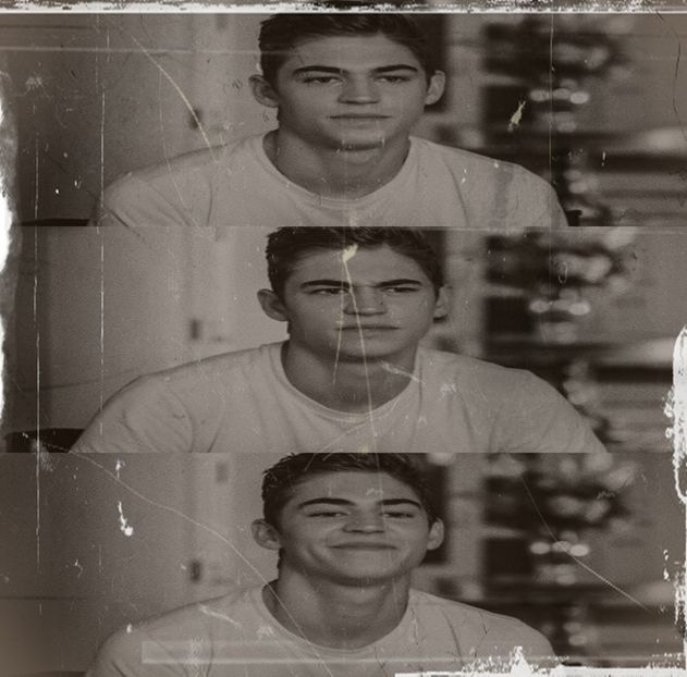 Cineva p-aici? - Cine s-ar fi gândit că o să ajungem la episodul 2