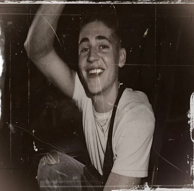 Mă simt așa prost că nu spun nimic interesant, ci doar umplu paginile p-aici :))) - Cine s-ar fi gândit că o să ajungem la episodul 2