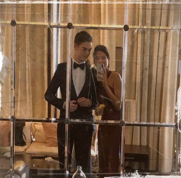 E fix starea pe care o am în weekend când nu fac teme și nu învăț, cine naiba poate face asta?? - Cine s-ar fi gândit că o să ajungem la episodul 2