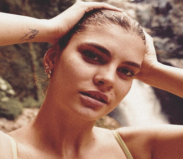 .¸¸.•✿ (Cinq) L̤a̤ṳr̤a̤ ̤G̤i̤ṳr̤c̤a̤ ༺♥༻ GiForce. - Something blacker than desire