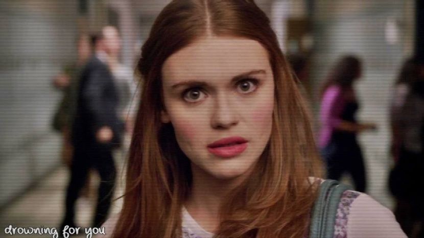 Lasa-ma cu subiectul asta ca nu sunt eu raspunzatoare pe ce face ea *se arunca pe canapea si se - episodul 76