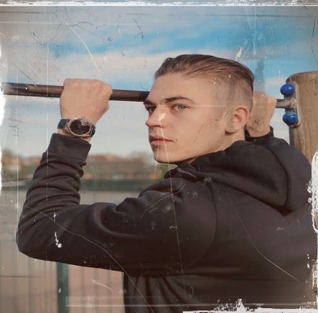 PĂI CARE ERAU ȘANSELE CA UN FANFIC SĂ SE TRANSFORME ÎN FILM??? Și el e :* - Episodul 3