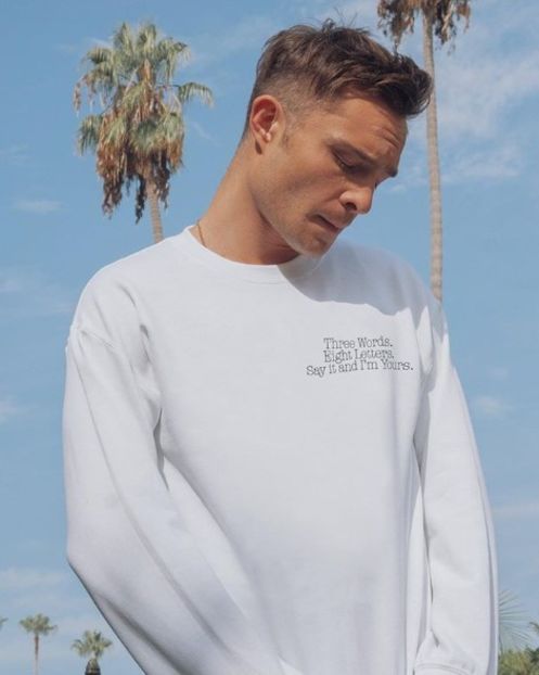 Iote ce poză mică am pus înainte..... mi-e rușine de mine. Bine dragă, ce îți place să bei? :X cl. - Episodul 3