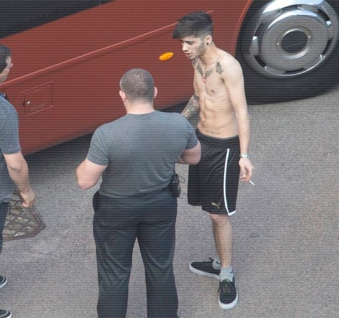 — Oameni, se năpusteşte asupra ei din dorinţa de a-şi încolăci braţele în jurul taliei sale - 11 Quit talking all that nonsense