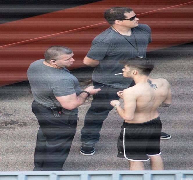 — Un aşa-zis pufnet apare, bineînţeles, acţiune executate în acelaşi scop: cel al menţinerii - 11 Quit talking all that nonsense