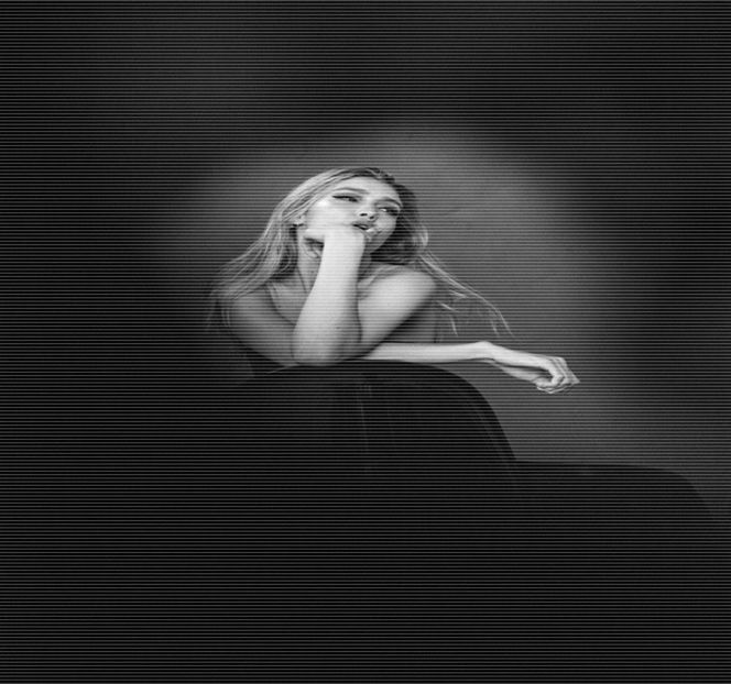 — Să realizeze două muşcături, pe care eventual le şi înghite. Totuşi, nu i se oferă răgazul - 11 Quit talking all that nonsense