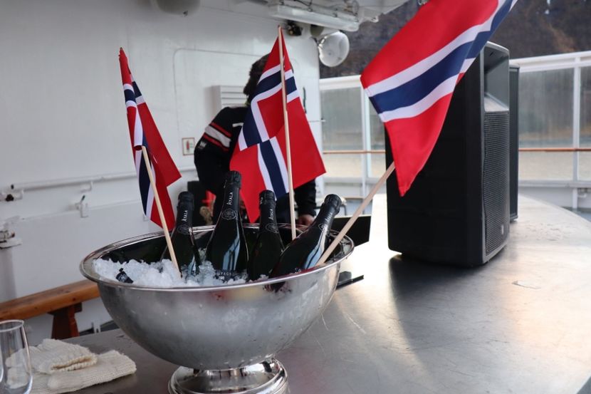 DB8B01DA-EBB8-4C68-A01C-BCED202936FA - Aurora Boreala Norvegia -2019