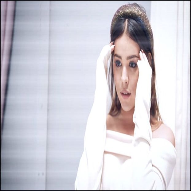 Se apropie din ce în ce mai tare de el, Selene vrând să-i facă clar faptul că este atrasă de - xE01xS01 haters gonna h a t e
