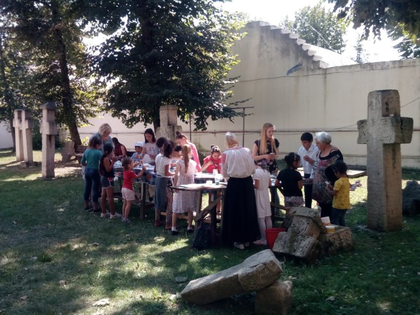  - Fundație
