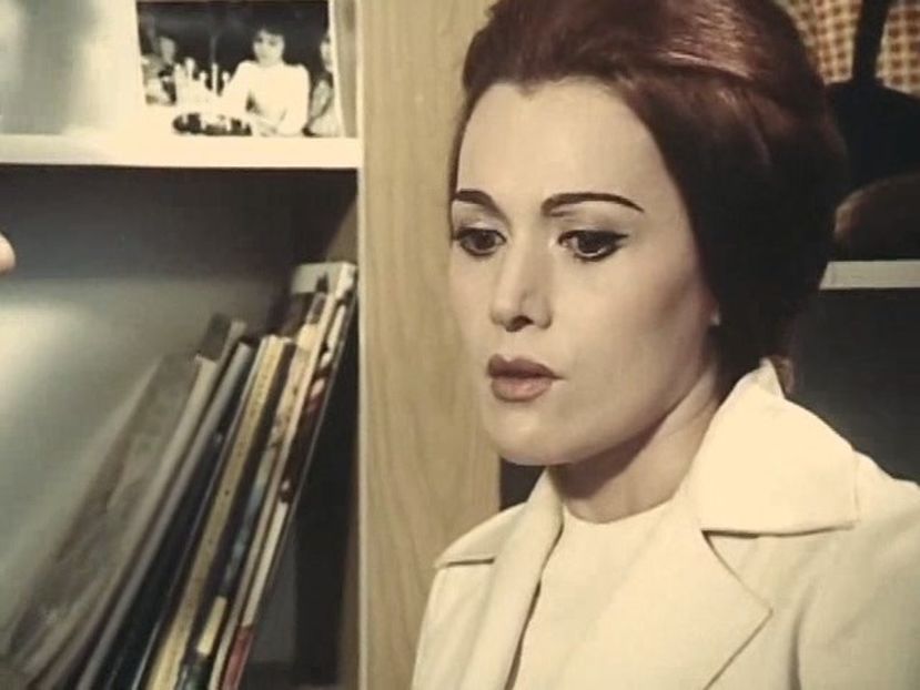 Regasirea - Regasirea 1977