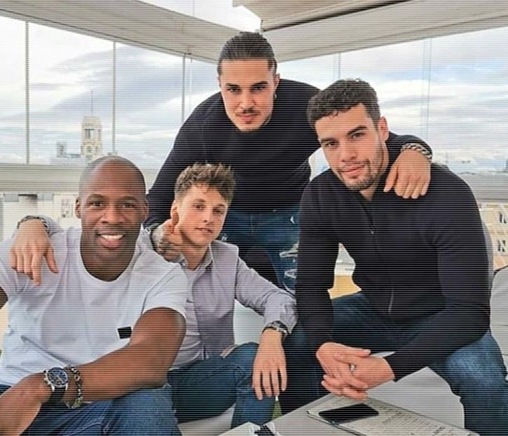 ·̷࿂.　̣̣ḥ̣ẹ̣ạ̣ḷ̣ị̣ṇg̣·♥̷̥∙ɑcμԍƨ›.;　Să şi-o poziţioneze între buze. Odată aprinsă cu ajutorul - Métamorphoses! Pri0m1is liber