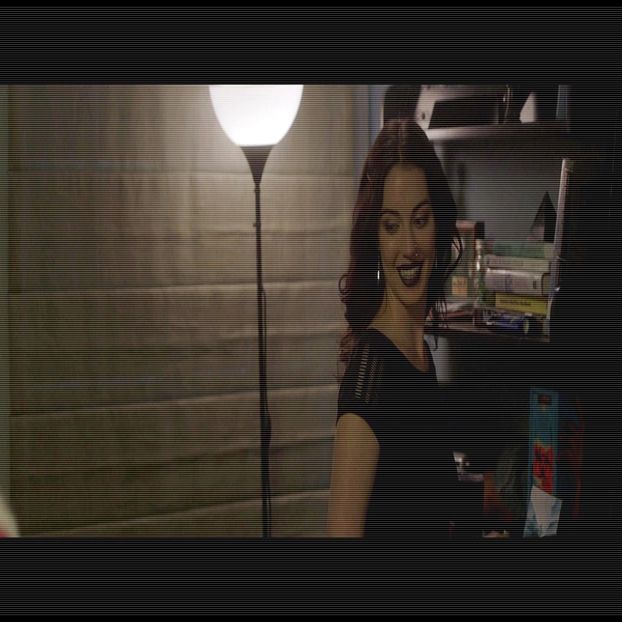 — fii și tu.❞ Îi aruncă un rânjet de-al ei ironic și se uită spre silico;nată. ❞Nu.❞ Scutură din - Métamorphoses! Pri0m1is liber